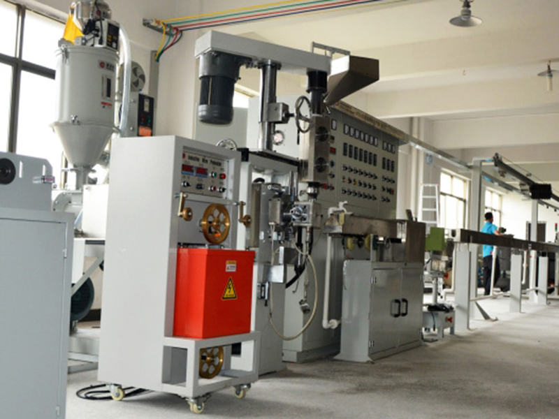 高频线化学发泡押出生...