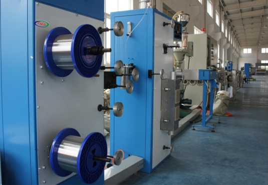 紧包光纤生产线