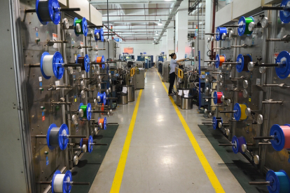 50光纤二次套塑生产...