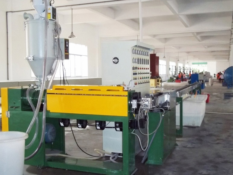 PVC套管高速押出生...