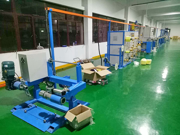 皮线光缆生产线