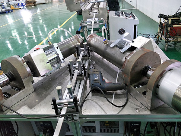 特殊硅胶双层共挤生产...