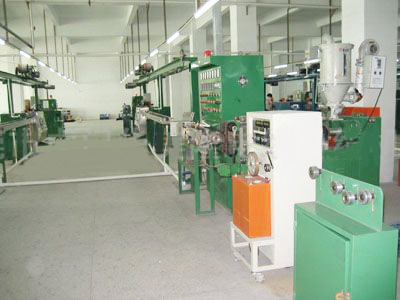 铁氟龙电缆挤出机