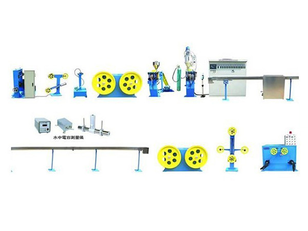 物理发泡挤出机